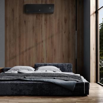 Сплит-система инверторного типа Electrolux Enterprise Super DC EACS/I-18HEN-BLACK/N8_24Y комплект — общий вид